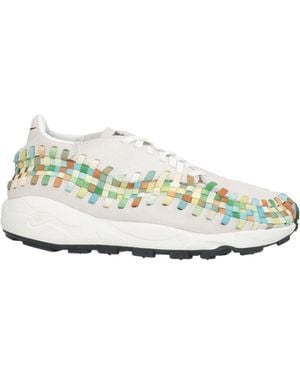 Nike Trainers - White
