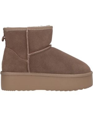 Ovyè Ankle Boots - Brown