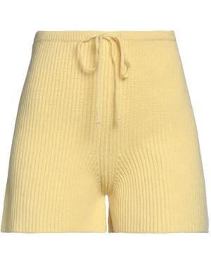 SOLOTRE Shorts & Bermuda Shorts - Yellow