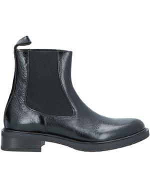 Laura Bellariva Ankle Boots - Black