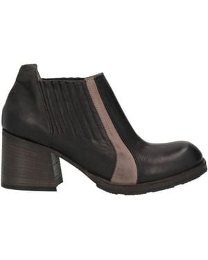 Ixos Ankle Boots - Black