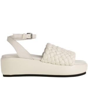 Strategia Sandals - White
