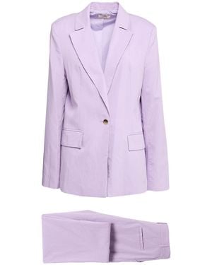 Toy G. Traje - Morado