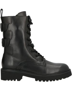 Lola Cruz Ankle Boots - Black