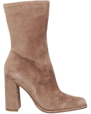 Steve Madden Ankle Boots - Brown