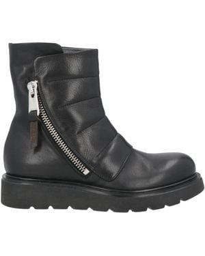 Ixos Ankle Boots - Black