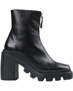 Vic Matié Ankle Boots - Black