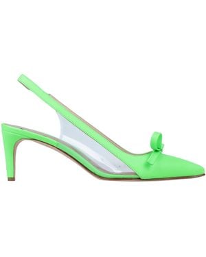 Red(V) Pumps - Green