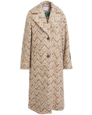 WU'SIDE Coats - Natural