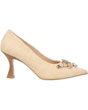 Zinda Pumps - Natural