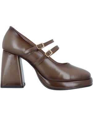 Emanuélle Vee Pumps - Braun