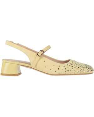 Zinda Pumps - Natural
