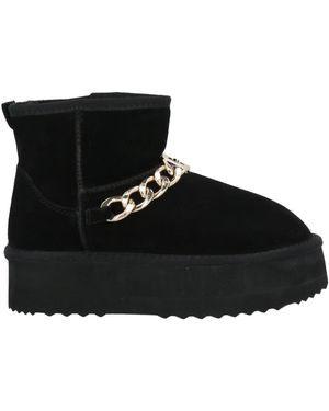 Gaelle Paris Ankle Boots - Black