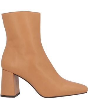 Ángel Alarcón Camel Ankle Boots Leather - Brown