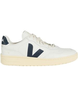Veja Trainers - White
