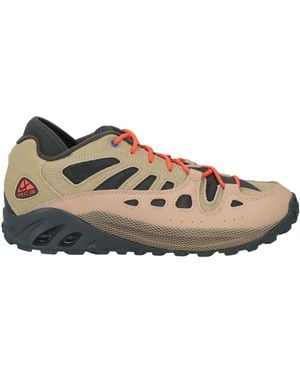 Nike Trainers - Brown