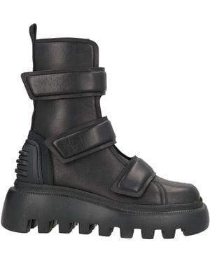 Vic Matié Ankle Boots - Black