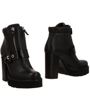 Vic Matié Ankle Boots Soft Leather - Black