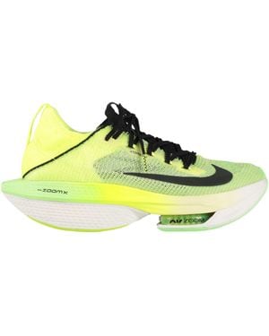 Nike Trainers - Yellow
