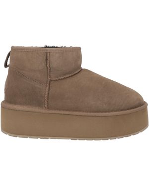EMU Ankle Boots - Brown