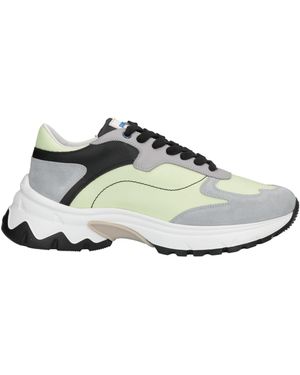 STREIM Sneakers - White