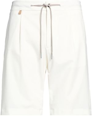 Montecore Shorts & Bermuda Shorts - White