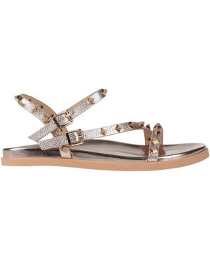 Emanuélle Vee Sandals - Natural