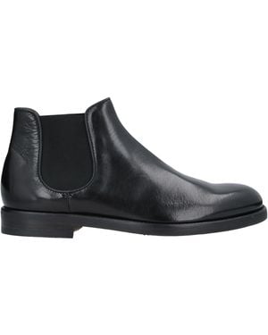 Doucal's Ankle Boots Soft Leather - Black