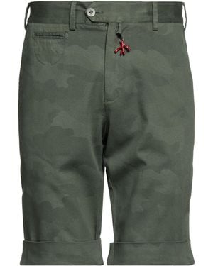 Isaia Shorts & Bermuda Shorts - Green