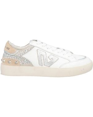 Emanuélle Vee Sneakers - White