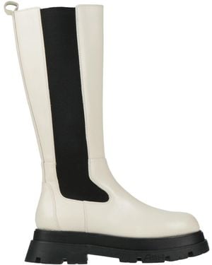 Ash Boot - Black