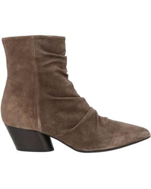 Halmanera Ankle Boots - Brown