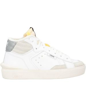 Strype Sneakers - White