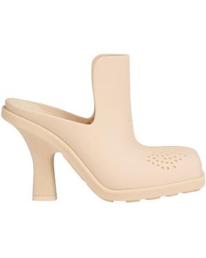 Burberry Mules & Clogs Rubber - Natural