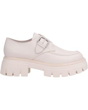 Ash Loafer - White