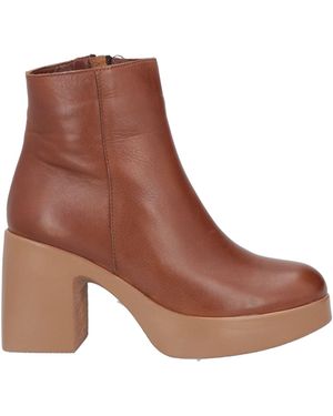 SOFIA MARE Ankle Boots - Brown