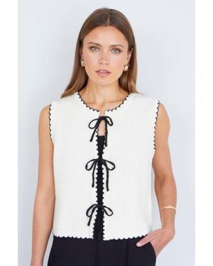 Yumi' Knitted Waistcoat With Bow Trims - White