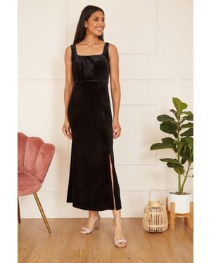 Mela London Mela Velvet Fitted Midi Dress - Black