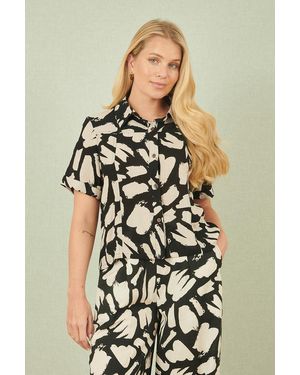 Yumi' Cotton Splash Print Relaxed Fit Shirt - Black