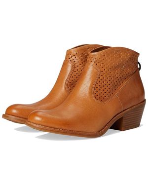 Söfft Aisley Perf (Apricot Tan) Boots - Brown