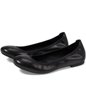 Born Julianne ( Full Grain Leather) Flat Shoes - Black