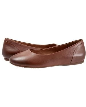 Softwalk Shiraz (Cognac) Shoes - Brown