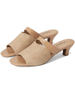 Trotters Ninette Sandals 7 M (B) Leather - Multicolor
