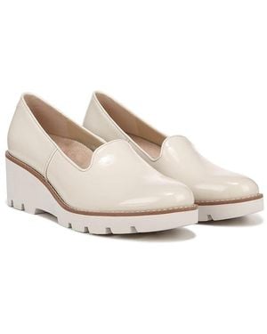 Vionic Willa Wedge (Cream Patent) Shoes - White