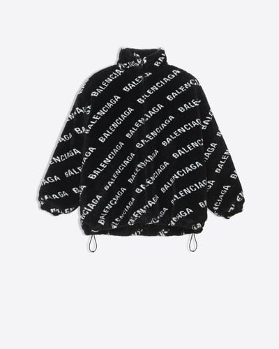 Balenciaga Flauschige Jacke mit Reißverschluss und Allover-Logo - Schwarz