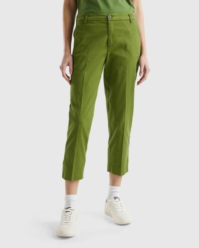 Benetton Pantalones Chinos Cropped De Algodón Elástico - Verde