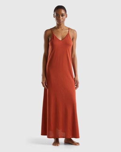 Benetton Fließendes Kleid Mit V-ausschnitt - Rot