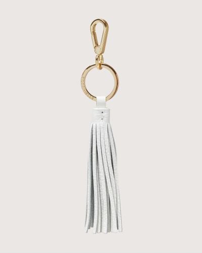 Coccinelle Schlüsselanhänger aus genarbtem Leder und Metall Tassel - Weiß