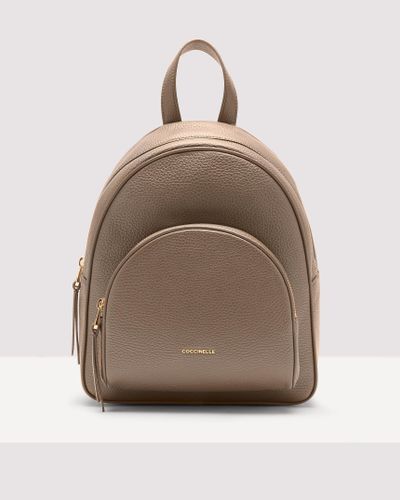 Coccinelle Grained Leather Backpack Gleen Medium - Brown