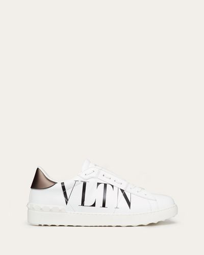 Valentino Garavani OFFENE SNEAKERS MIT VLTN-PRINT - Natur